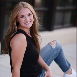 Meet your Posher, Isabelle